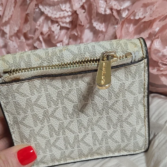 Michael Kors Logo Print Wallet in Cream and Gold - Picture 7 of 9